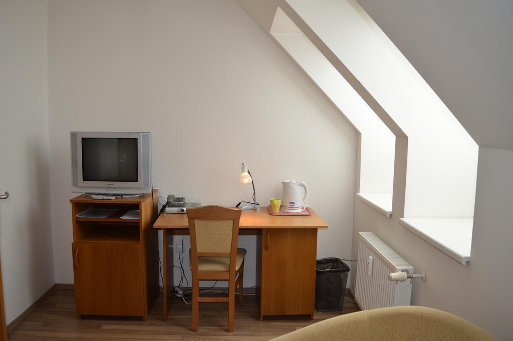 Hotel Akademik Братислава Номер фото