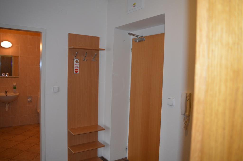 Hotel Akademik Братислава Номер фото