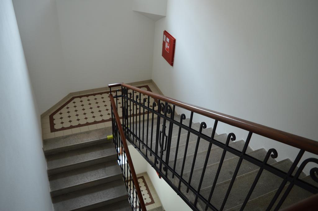 Hotel Akademik Братислава Экстерьер фото